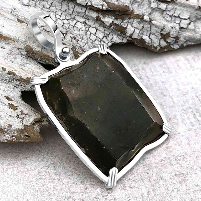 Queen Shipwreck 1790s British East India Company Brown Bess Musket Flint Sterling Silver Necklace