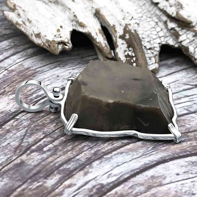 Queen Shipwreck 1790s British East India Company Brown Bess Musket Flint Sterling Silver Necklace