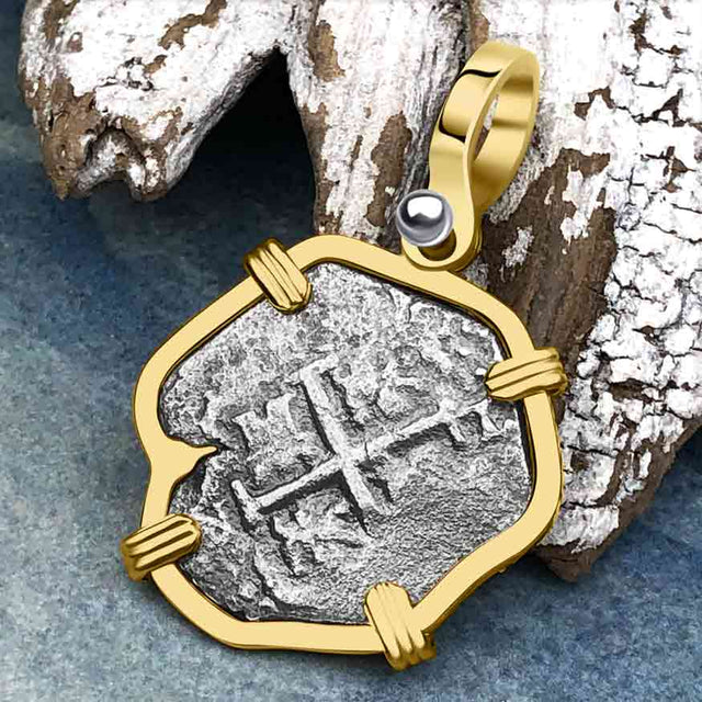 Rare Dated 1715 Fleet Shipwreck Spanish 1 Reale "Piece of 8" 14K Gold Pendant