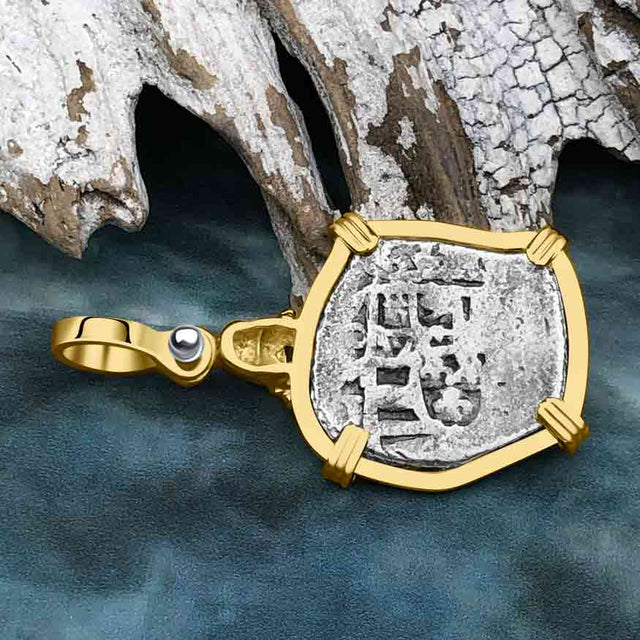 1715 Fleet Shipwreck Skull & Cross bones Spanish 1 Reale "Piece of 8" 14K Gold Pendant