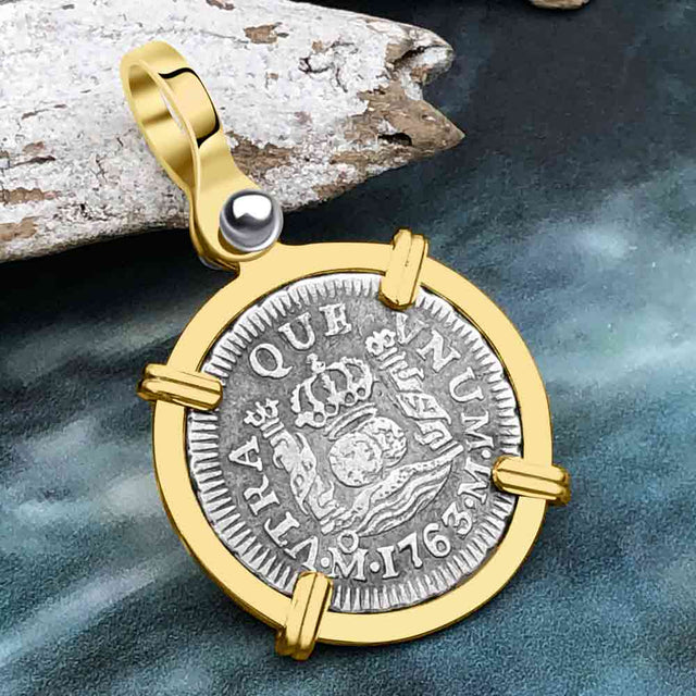 Rare, stunning El Cazador Shipwreck 1763 Pillar Dollar 1/2 Reale 14K Gold Treasure Coin Pendant