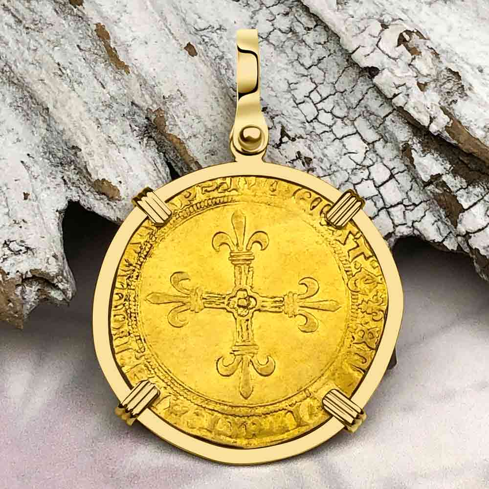 Medieval France Royal 22K Gold Ecu d&#39;or au Soleil Cross Coin Charles VIII circa 1490 in an 18K Gold Pendant