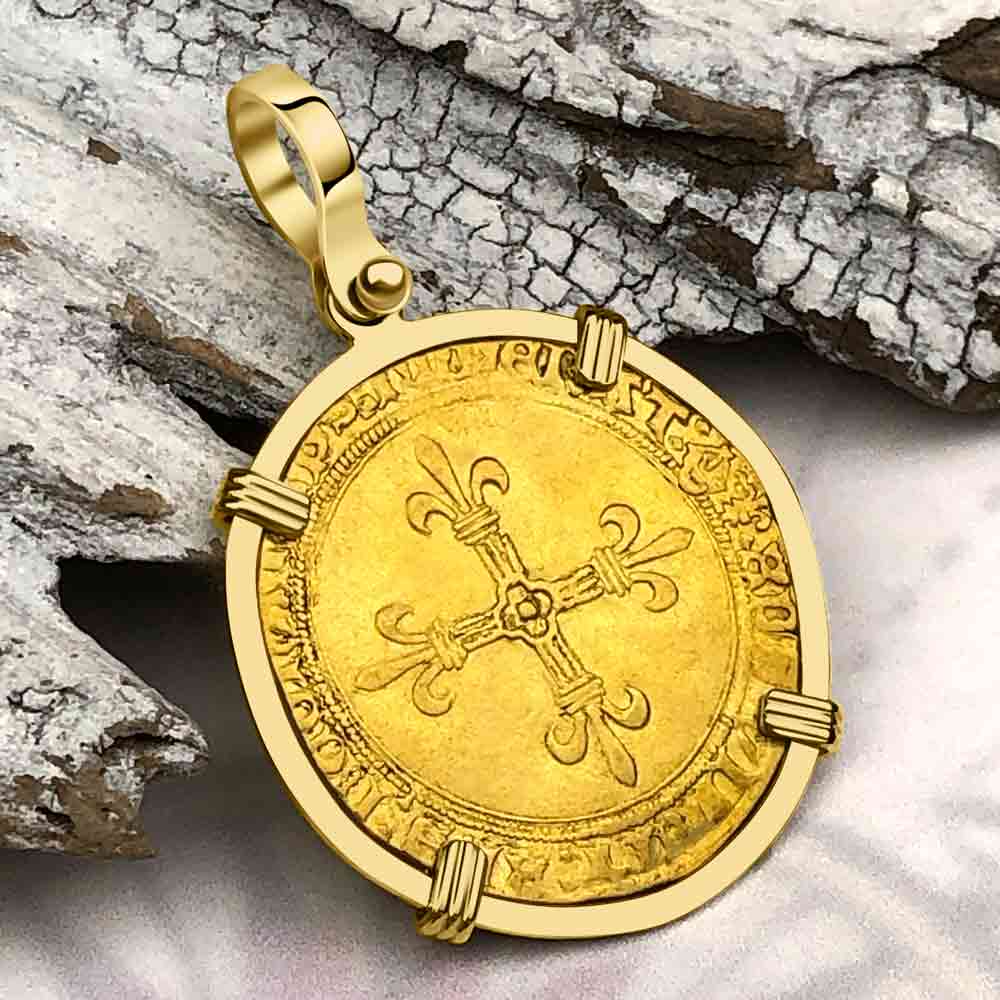 Medieval France Royal 22K Gold Ecu d&#39;or au Soleil Cross Coin Charles VIII circa 1490 in an 18K Gold Pendant