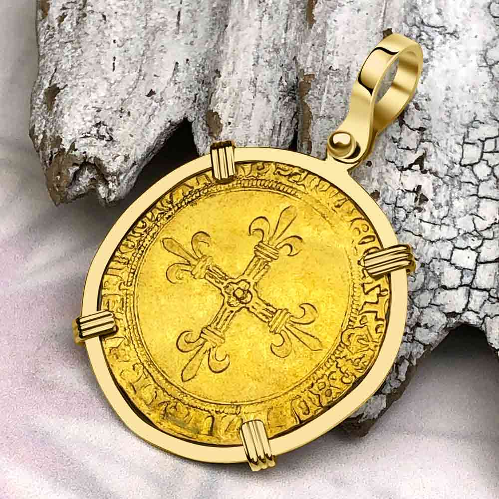 Medieval France Royal 22K Gold Ecu d&#39;or au Soleil Cross Coin Charles VIII circa 1490 in an 18K Gold Pendant