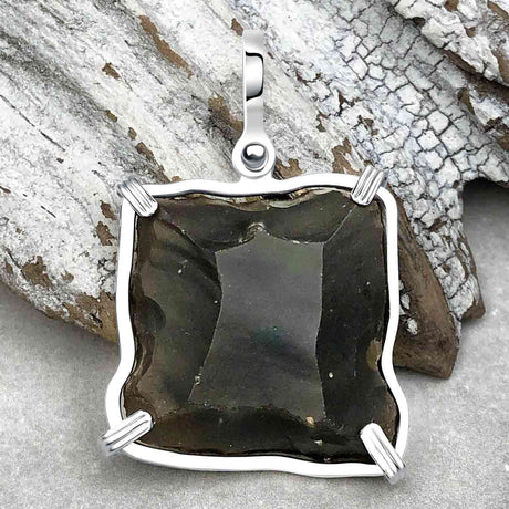 Queen Shipwreck 1790s British East India Company Brown Bess Musket Flint Sterling Silver Necklace