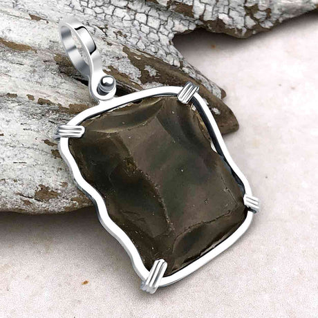 Queen Shipwreck 1790s British East India Company Brown Bess Musket Flint Sterling Silver Necklace