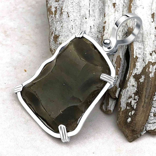 Queen Shipwreck 1790s British East India Company Brown Bess Musket Flint Sterling Silver Necklace
