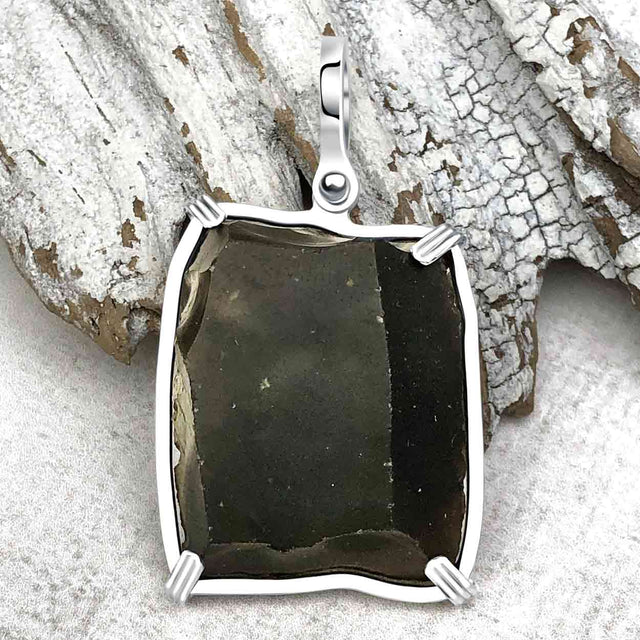 Queen Shipwreck 1790s British East India Company Brown Bess Musket Flint Sterling Silver Necklace