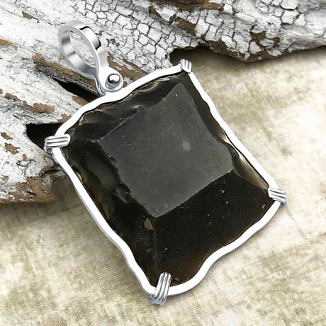 Queen Shipwreck 1790s British East India Company Brown Bess Musket Flint Sterling Silver Necklace