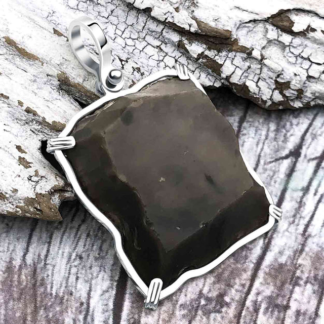 Queen Shipwreck 1790s British East India Company Brown Bess Musket Flint Sterling Silver Necklace
