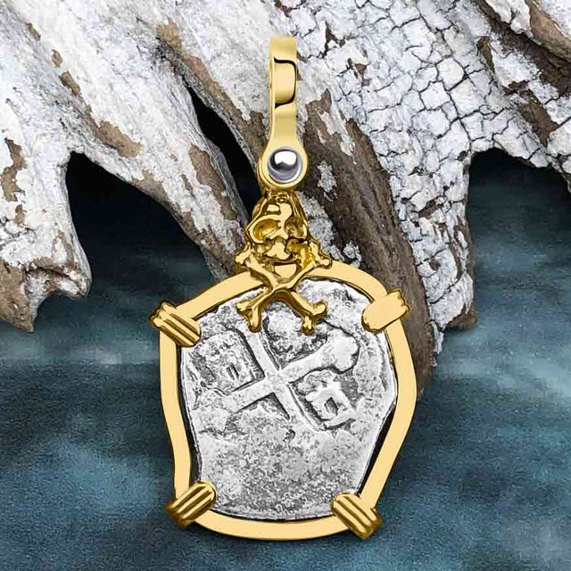 1715 Fleet Shipwreck Skull & Cross bones Spanish 1 Reale "Piece of 8" 14K Gold Pendant