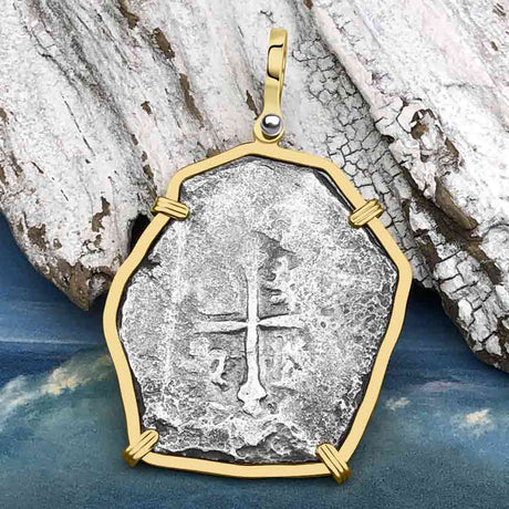 1715 Fleet Shipwreck Golden Age of Piracy Spanish 8 Reale Piece of 8 14K Gold Pendant