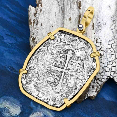 1715 Fleet Shipwreck Golden Age of Piracy Spanish 8 Reale Piece of 8 14K Gold Pendant