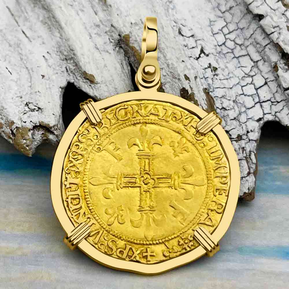 Medieval France Royal 22K Gold Ecu d'or au Soleil Cross Coin Francis I circa 1519 in an 18K Gold Pendant