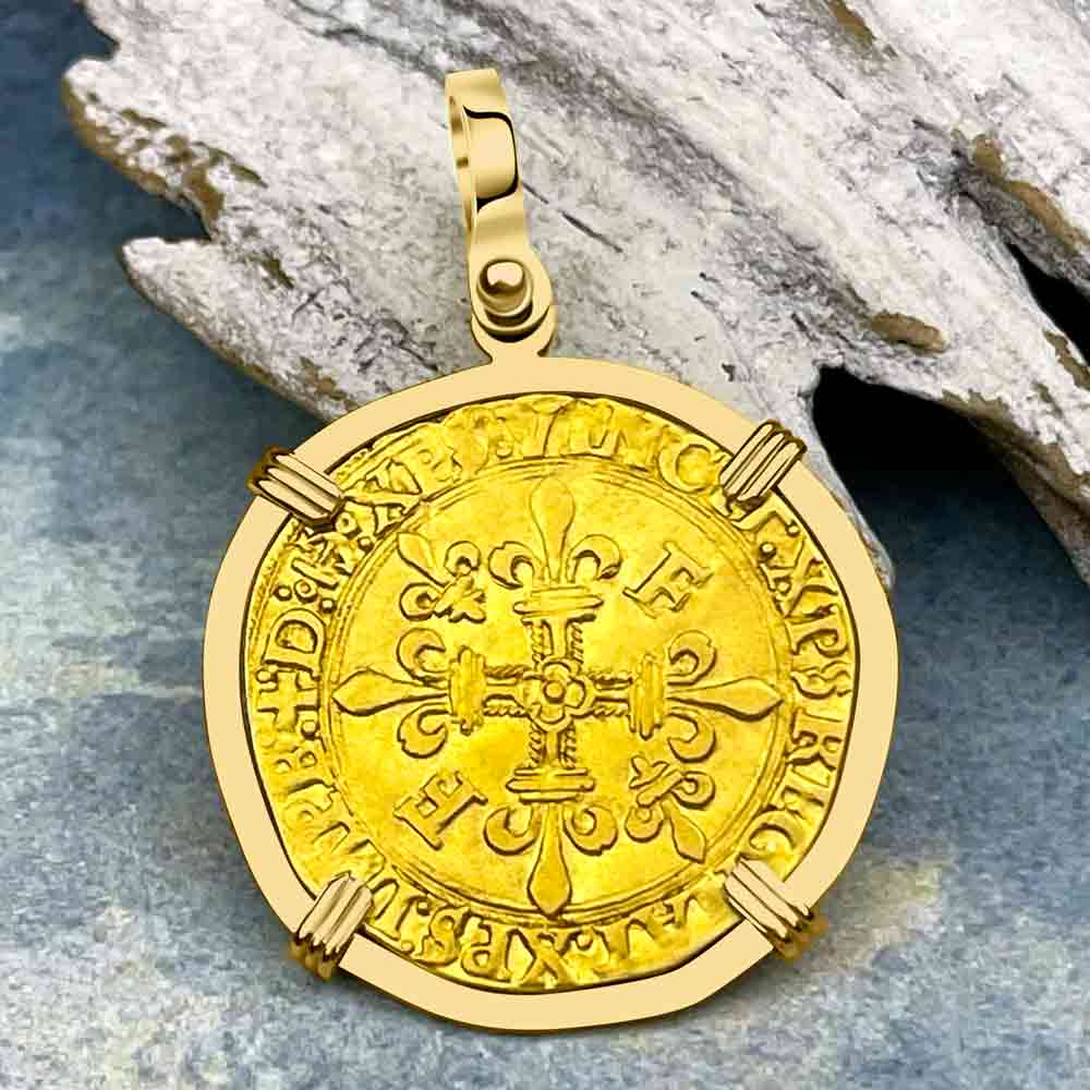 Medieval France Royal 22K Gold Ecu d&#39;or au Soleil Cross Coin Francis I circa 1519 in an 18K Gold Pendant 