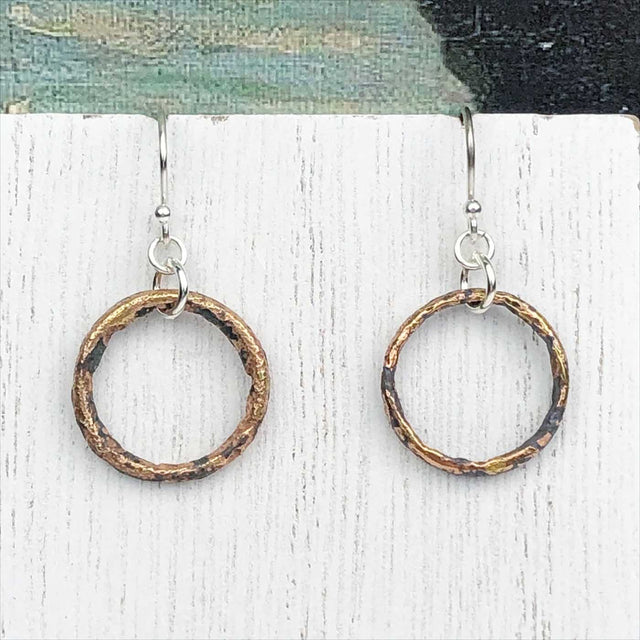 Glowing Red Golden Bronze Celtic Ring Money Earrings