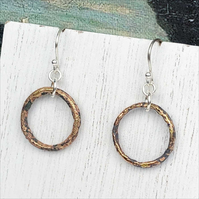 Glowing Red Golden Bronze Celtic Ring Money Earrings