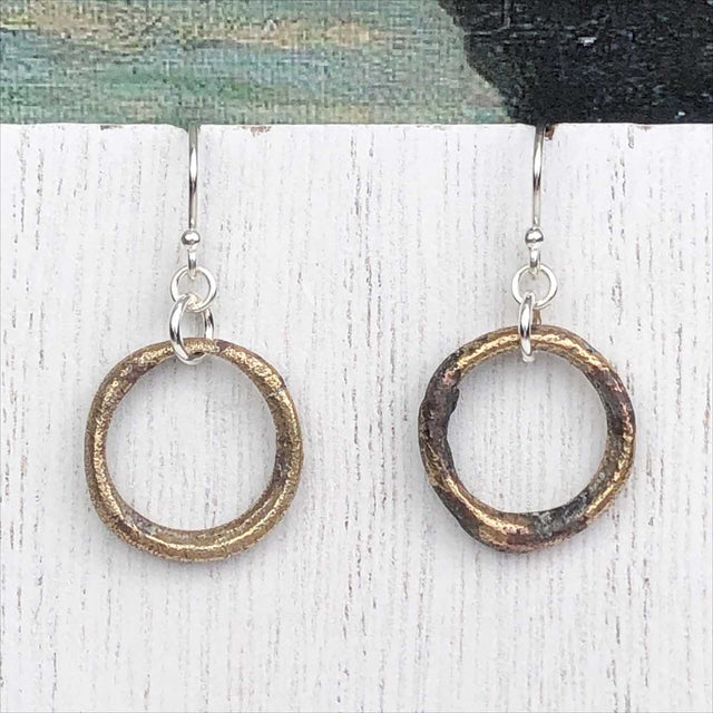 Golden Red Raised Ridge Bronze Celtic Ring Money Earrings