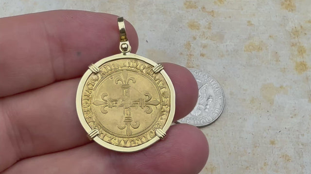 video Medieval France Royal 22K Gold Ecu d'or Cross Coin Louis XII circa 1498 18K Gold Pendant 
