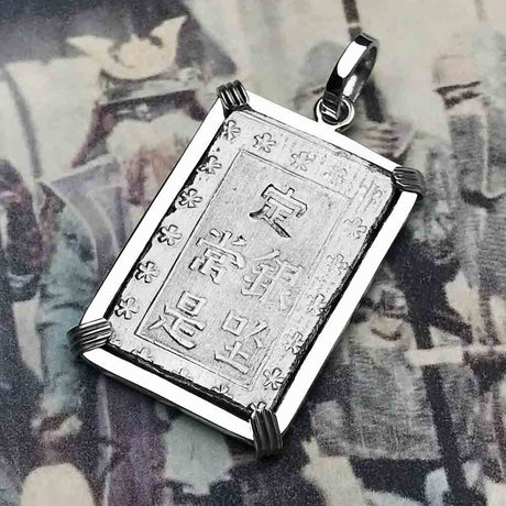 Metal-Smith: Robert Lewis Knecht